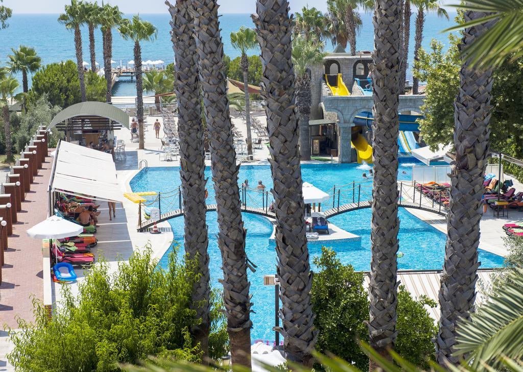Thalia Beach Resort Hotel Ilica  外观 照片