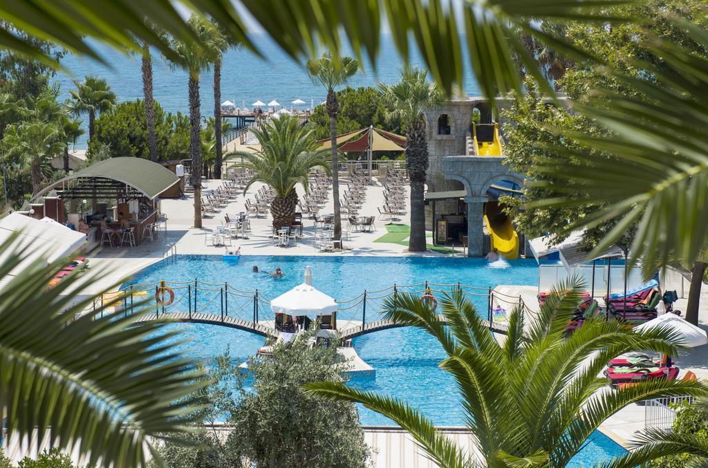 Thalia Beach Resort Hotel Ilica  外观 照片