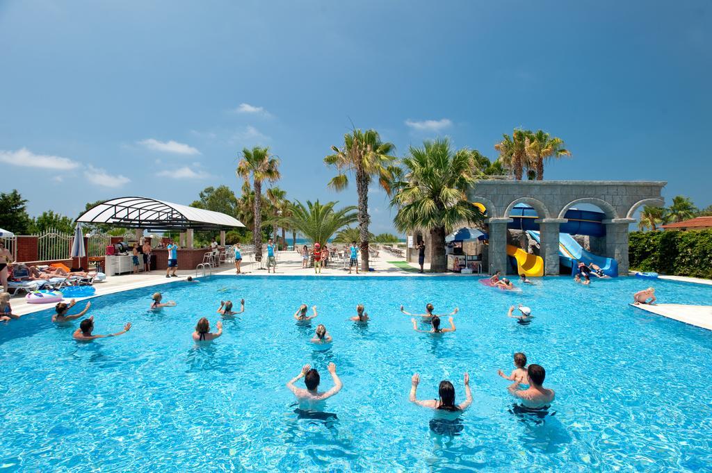 Thalia Beach Resort Hotel Ilica  外观 照片