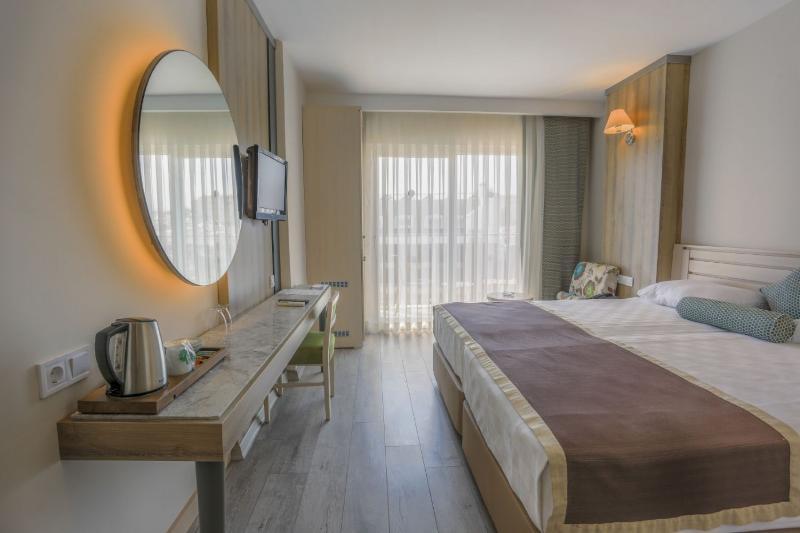 Thalia Beach Resort Hotel Ilica  外观 照片